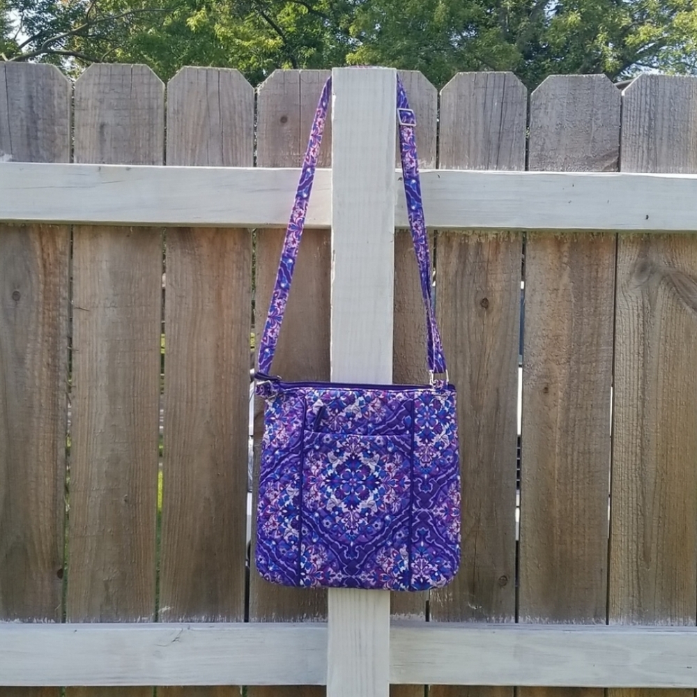 VERA BRADLEY Violet Bag